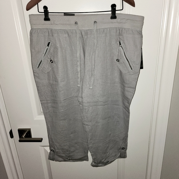 INC Shorts - Picture 1 of 4